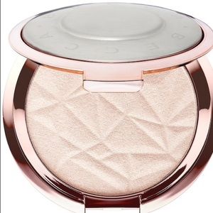 Becca shimmering skin perfector pressed